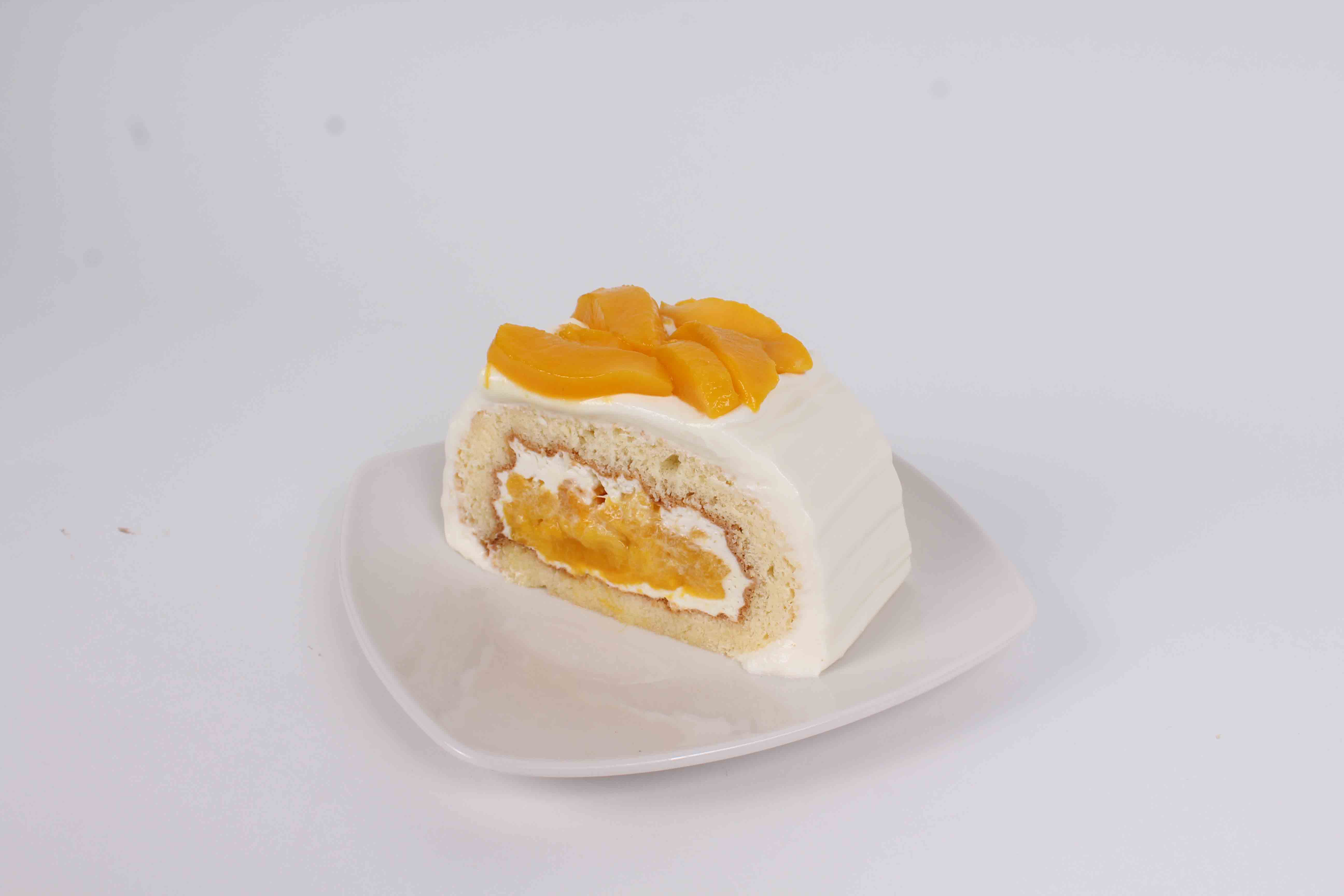 Pastel Rollo De Mango                                                                                                                                                                                                                                      image number 2